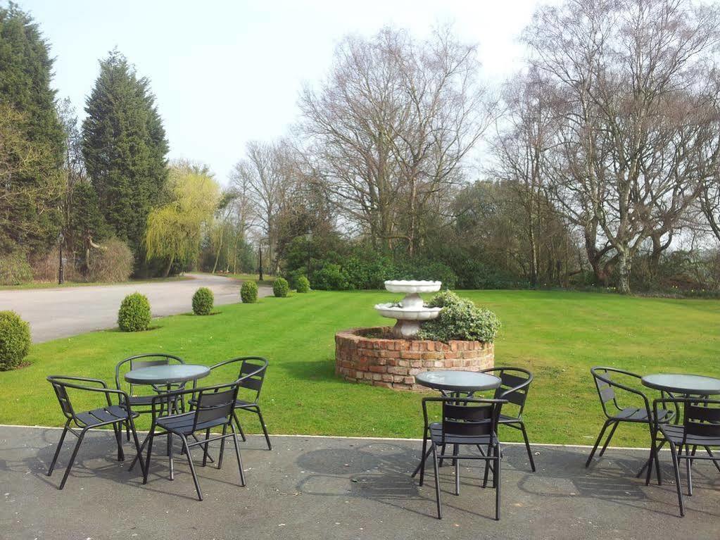 Wincham Hall Hotel Northwich Exterior photo
